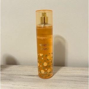 Aeropostale peach + daisy fragrance mist